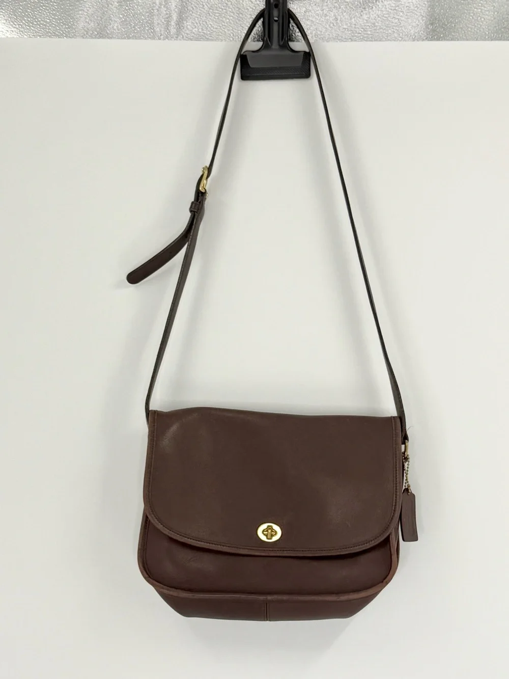 Coach 9790 Vintage Leather City Bag Crossbody Turnlock Purse, Mahogany Brown